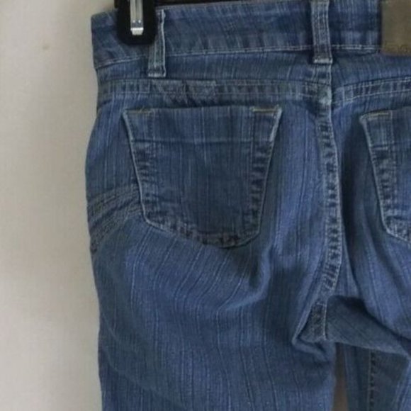 Pierre Cardin Women's Distressed Embroidered Straight Leg Jeans Size 5/6 - Picture 3 of 9